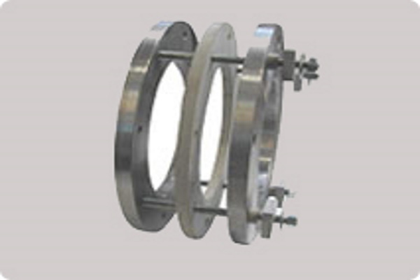 Heat Reducing Bulkhead Penetration Heat Reducing Bulkhead Penetration